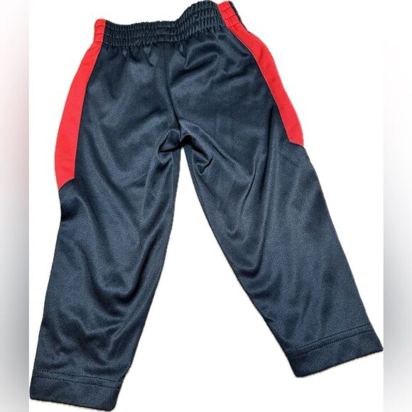 Toddler Nike Athletic Pants, Size 2t, Open Hem Side Zippers, Black and‎ Red - Picture 4 of 5